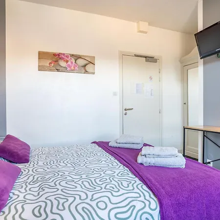 Espace Rennaissance 3*