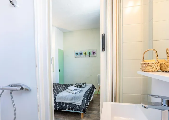 Espace Rennaissance ゲストハウス シャントネー