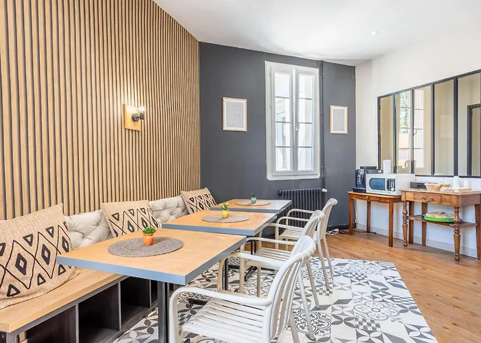 Espace Rennaissance ゲストハウス シャントネー