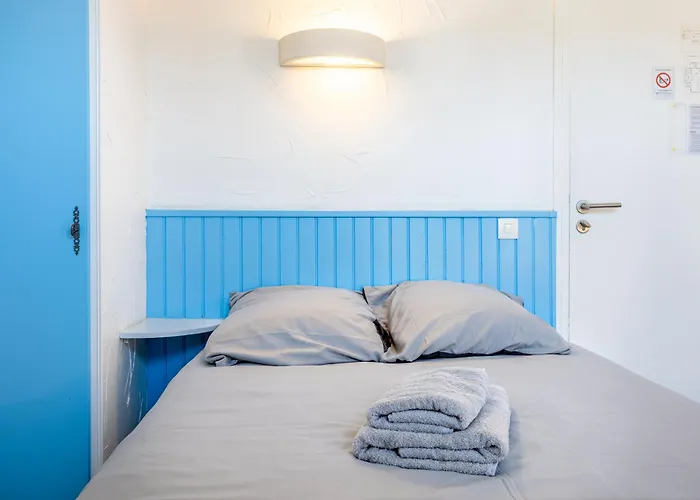 Espace Rennaissance 3* シャントネー